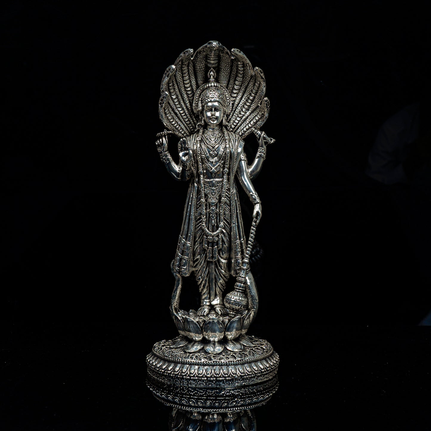 SHRI HARI