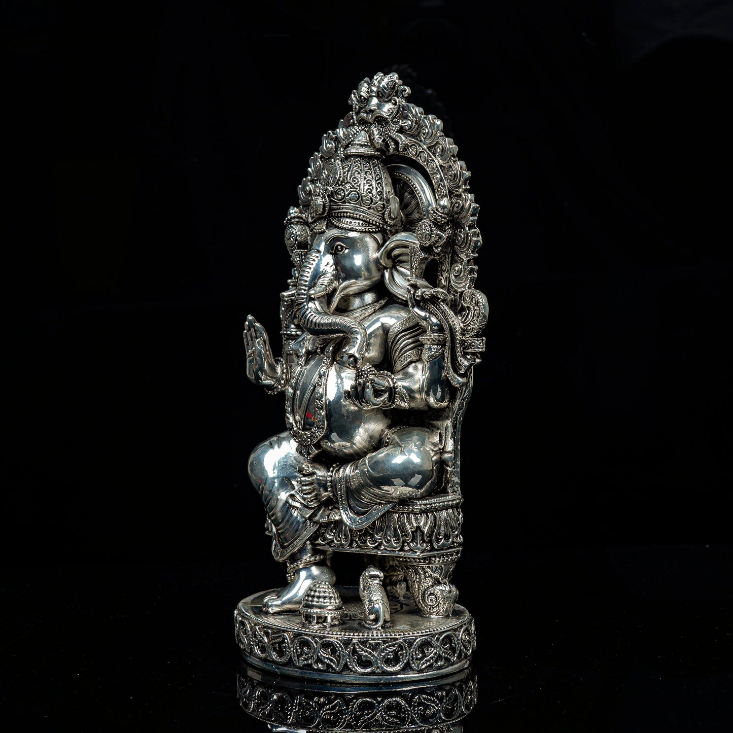 DIVINE GANESH