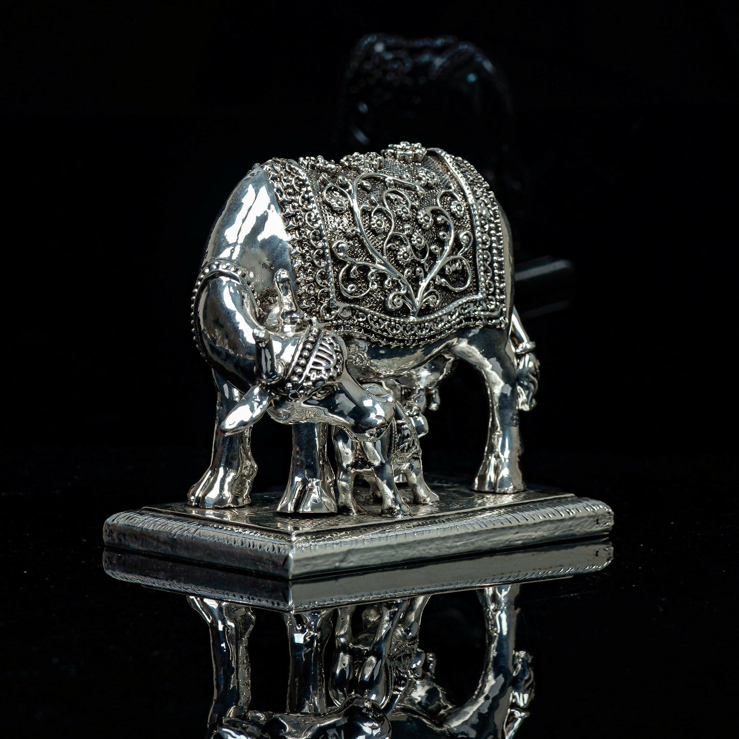 KAMDHENU COW - Treza