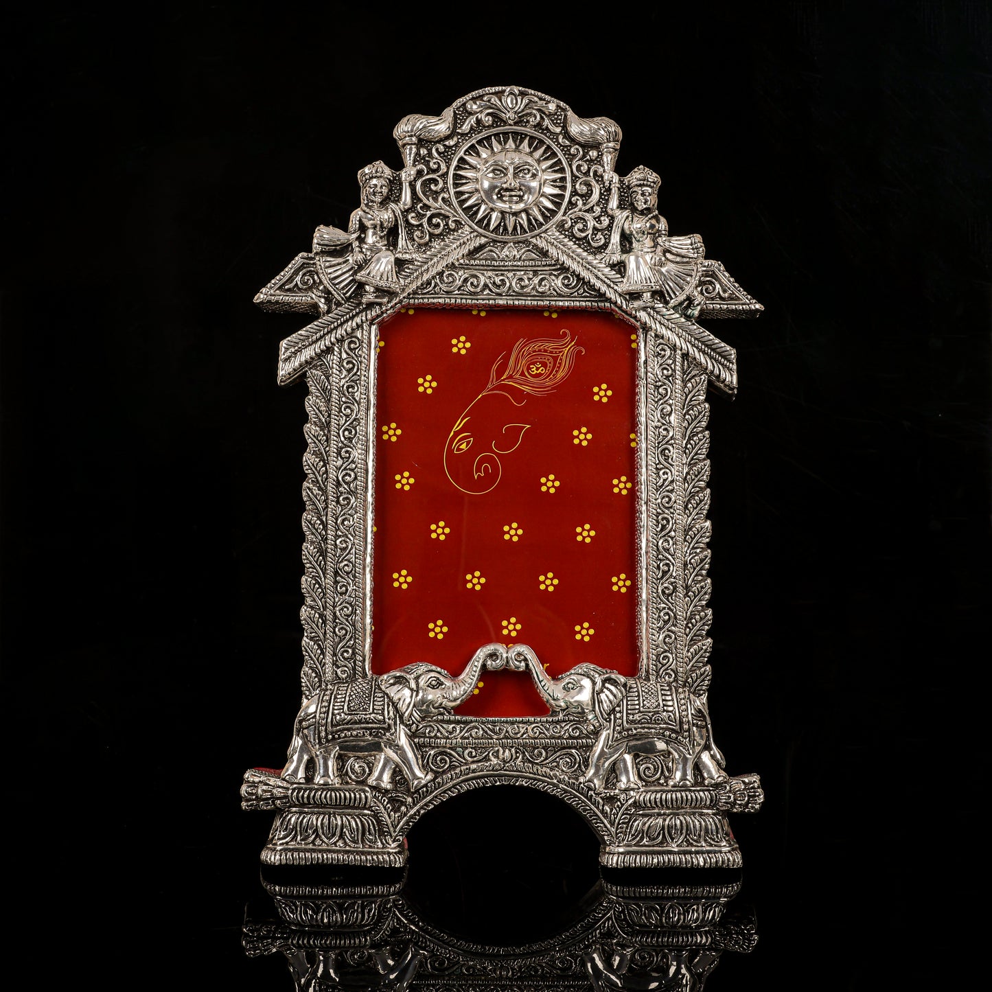 PRATIMA TEMPLE FRAME