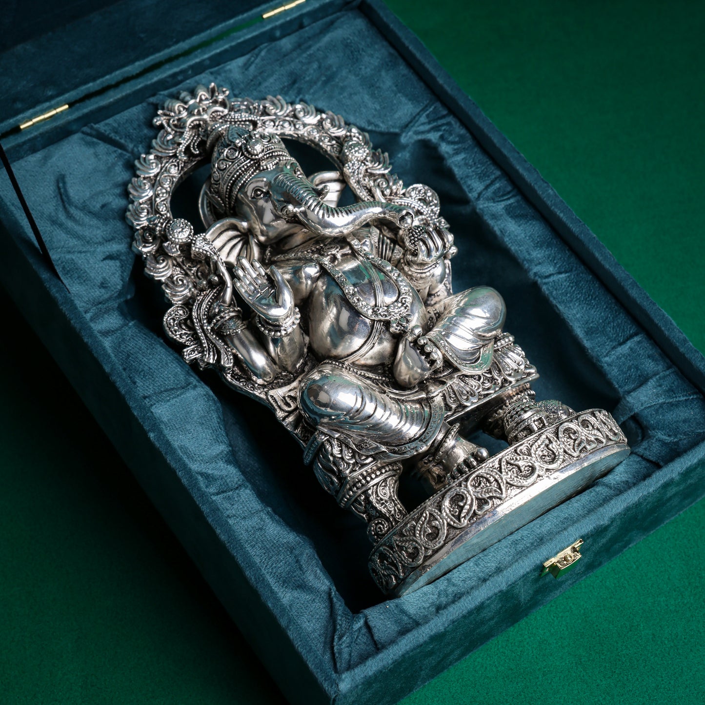 DIVINE GANESH