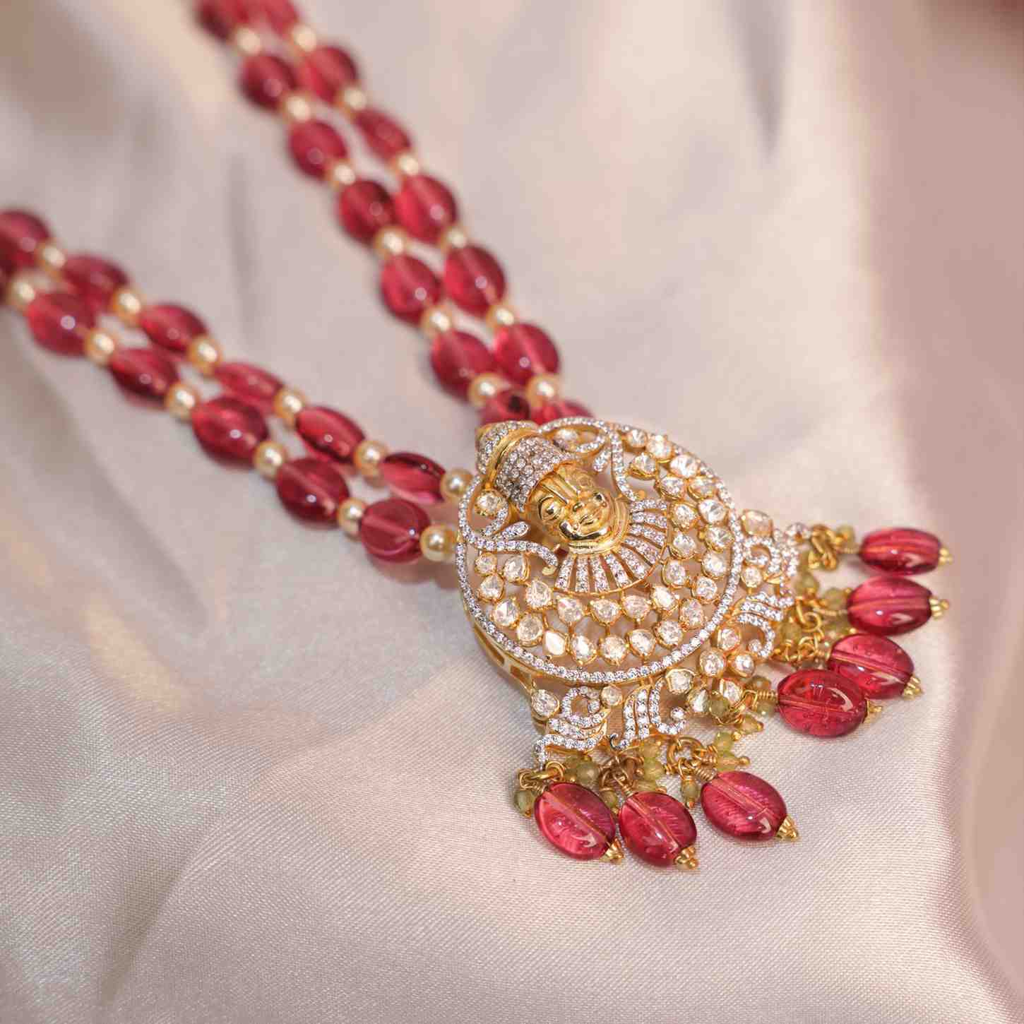 Luma Artisan Pendant Necklace - Treza