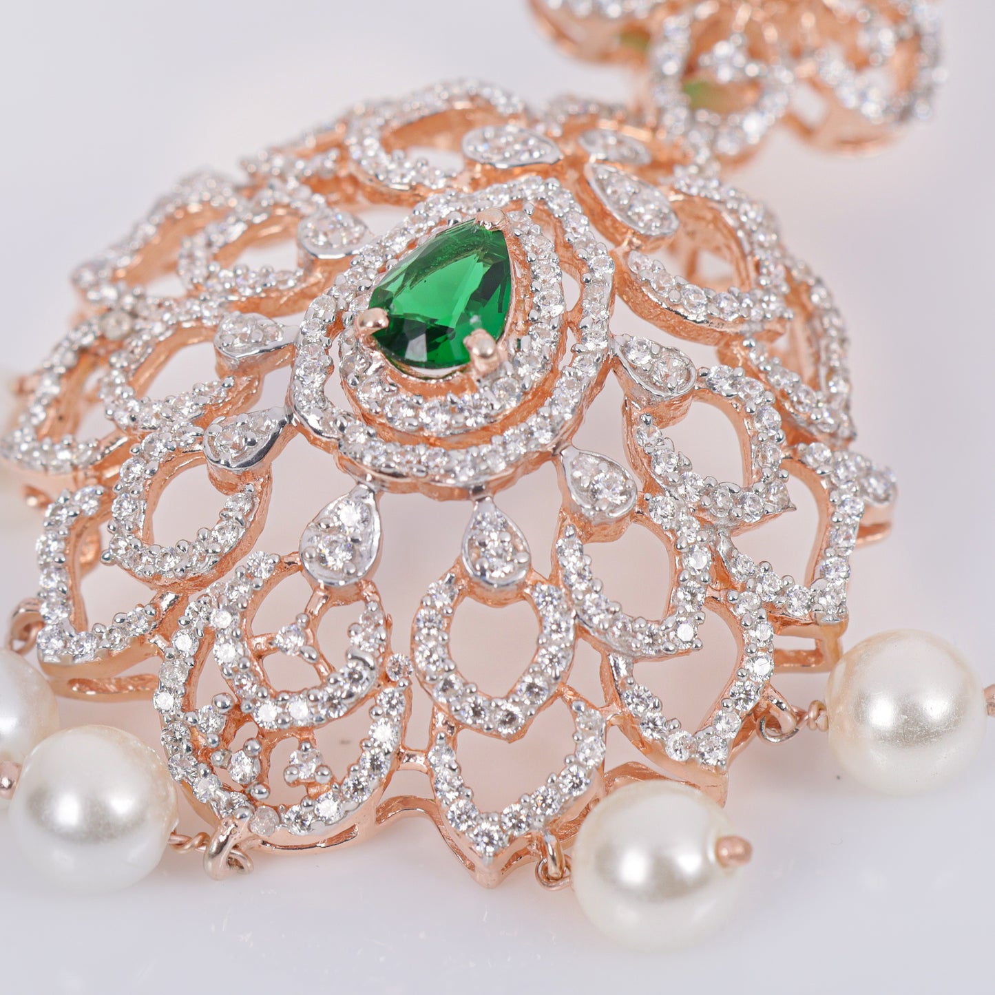 Zariya Emerald Pearl Drops