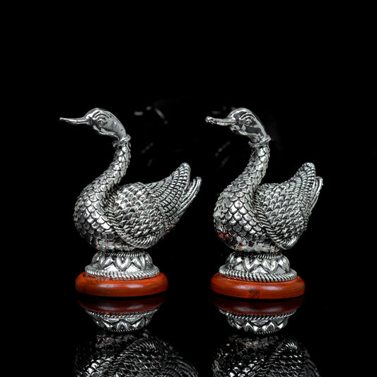 PAIR OF DUCK