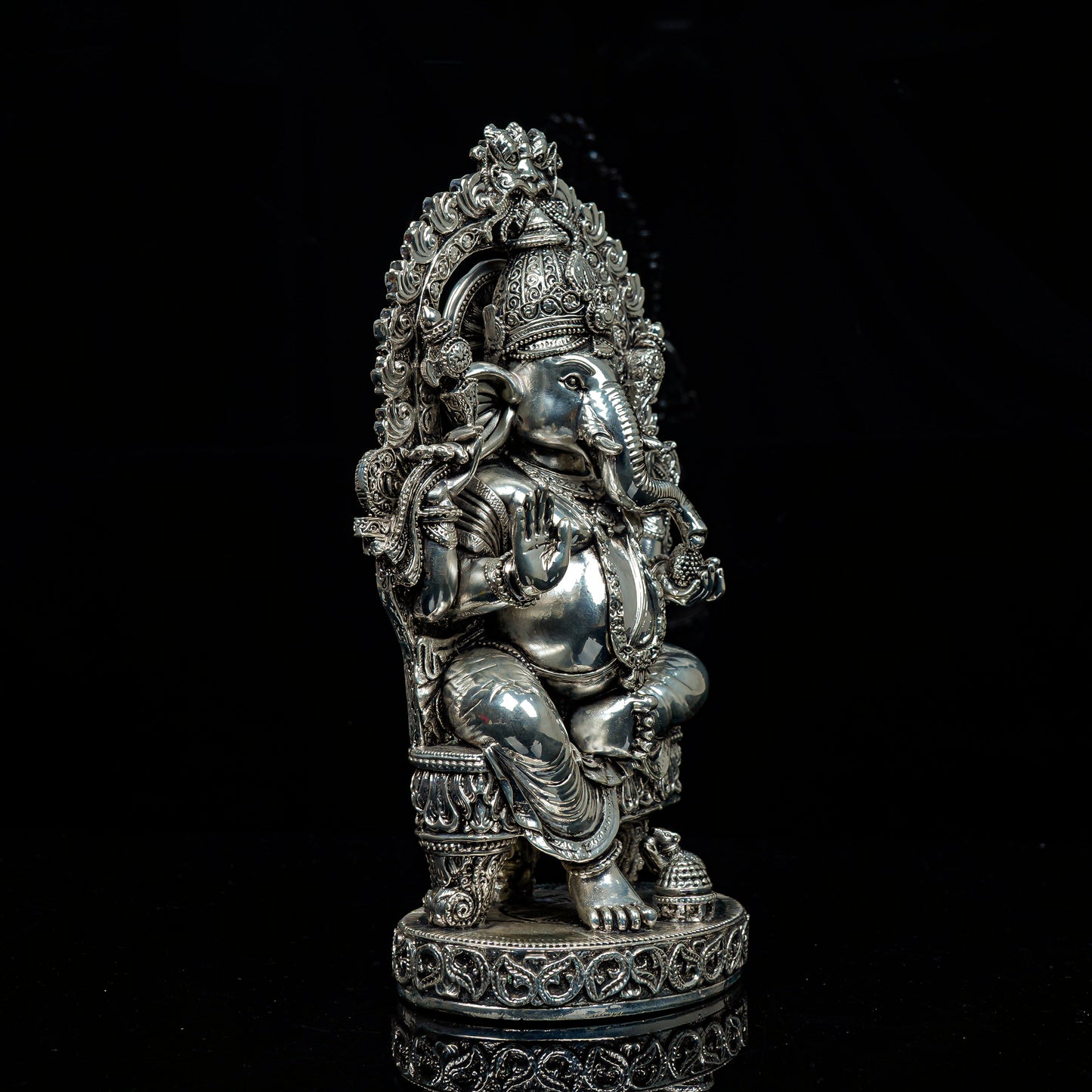 DIVINE GANESH